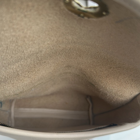 Coach Vintage Quincey 9919 Turnlock Leather Crossbody – Bone/Ivory - Picture 8 of 9